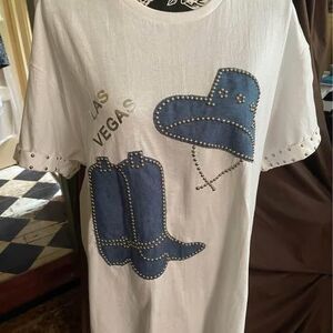 NWT Hanes Heavyweight Cotton Size Large Women’s Las Vegas Tshirt 42" Bust 28" L